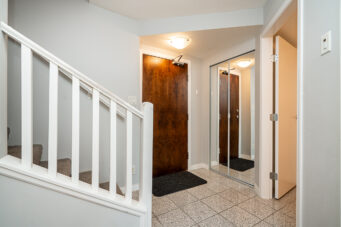 TH6 168 Esplanade E, North Vancouver