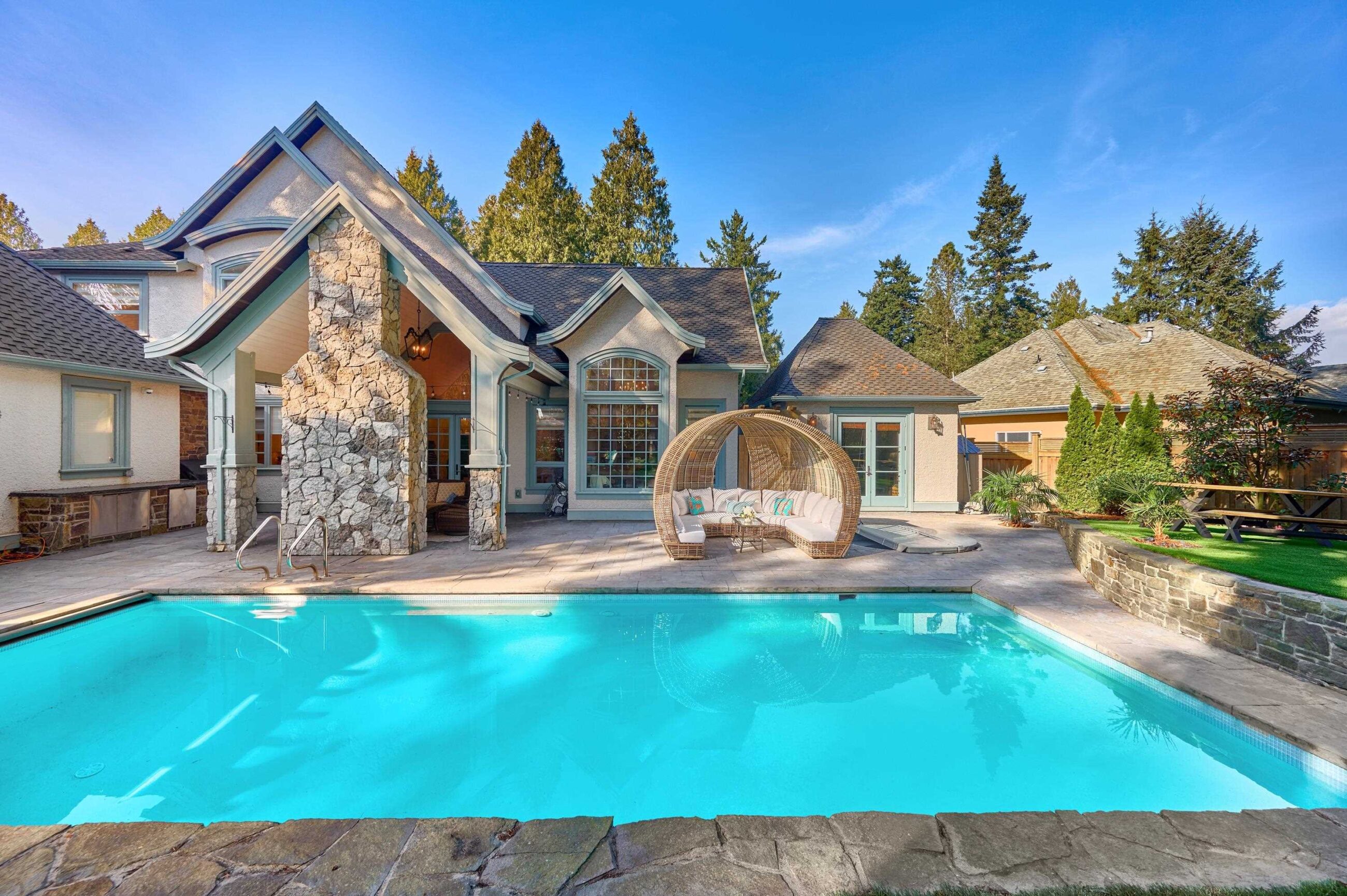 2534 Cedar Drive