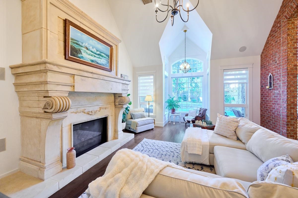 2534 Cedar Drive