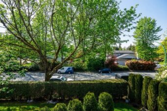 836 Roche Point Dr